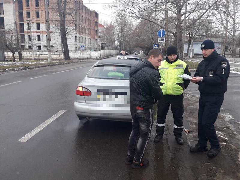 В Николаеве проверили на безопасность такси