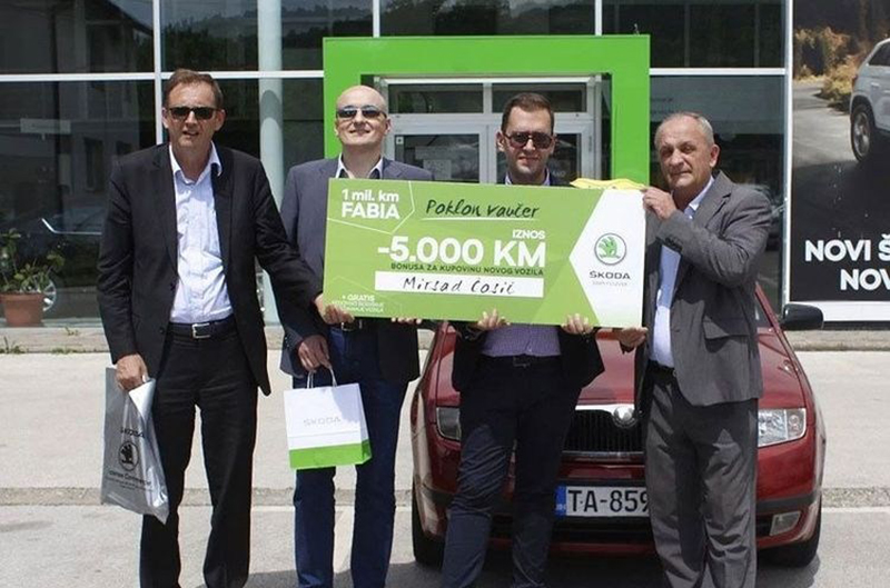 Какой будет Skoda Fabia после 1 млн. км и 16-ти лет в такси. Видео