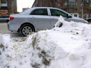 ГАИ просит не оставлять автомобили на дорогах